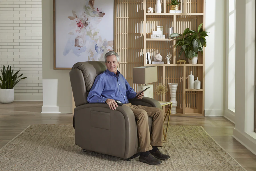 Golden Technologies EZ Sleeper with Twilight Power Lift Recliner - Image 11