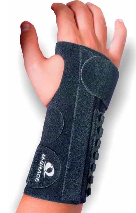 M-Brace Laced Wrist Splint - Image 3