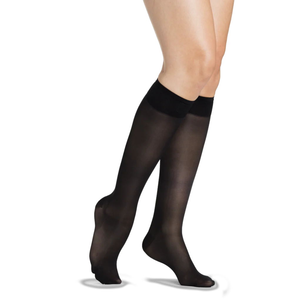 SIGVARIS Sheer Fashion Compression Hosiery for Women Series 120, Knee High/Closed Toe, Black - Image 3